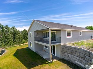 3020 Riverview Ln, Malaga, WA 98828