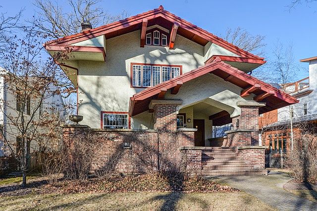 1st image of 830 Oakwood Ave