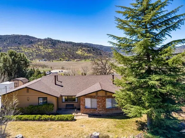 23841 Dart Dr, Tehachapi, CA 93561