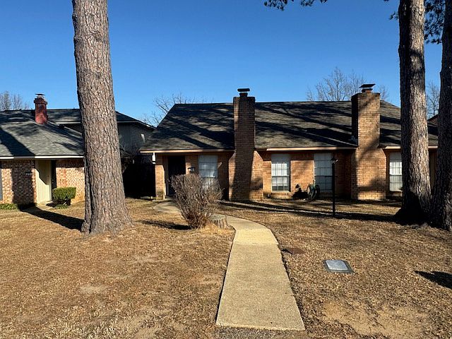 1st image of 2210 Bonnell Dr #B