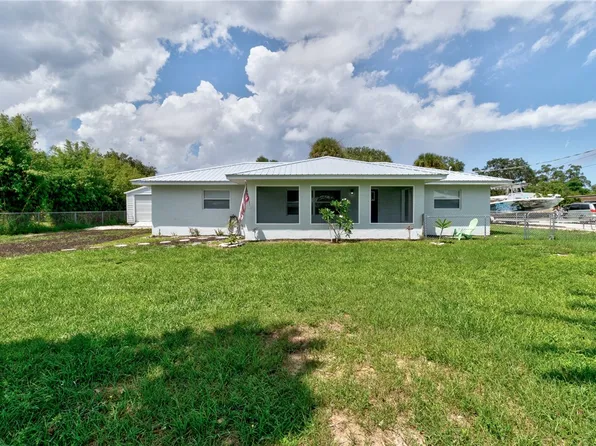 9900 Holly St, Micco, FL 32976