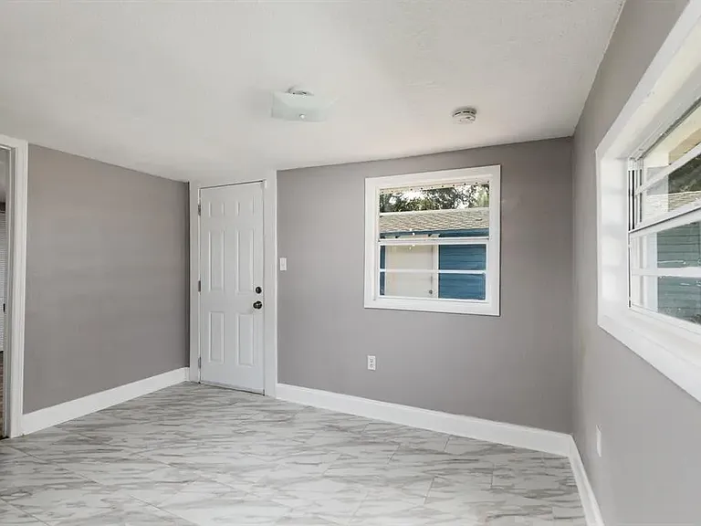 Versatile dining or seating area to fit your needs.