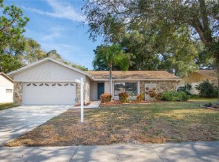202 Foxcroft Dr W, Palm Harbor, FL 34683