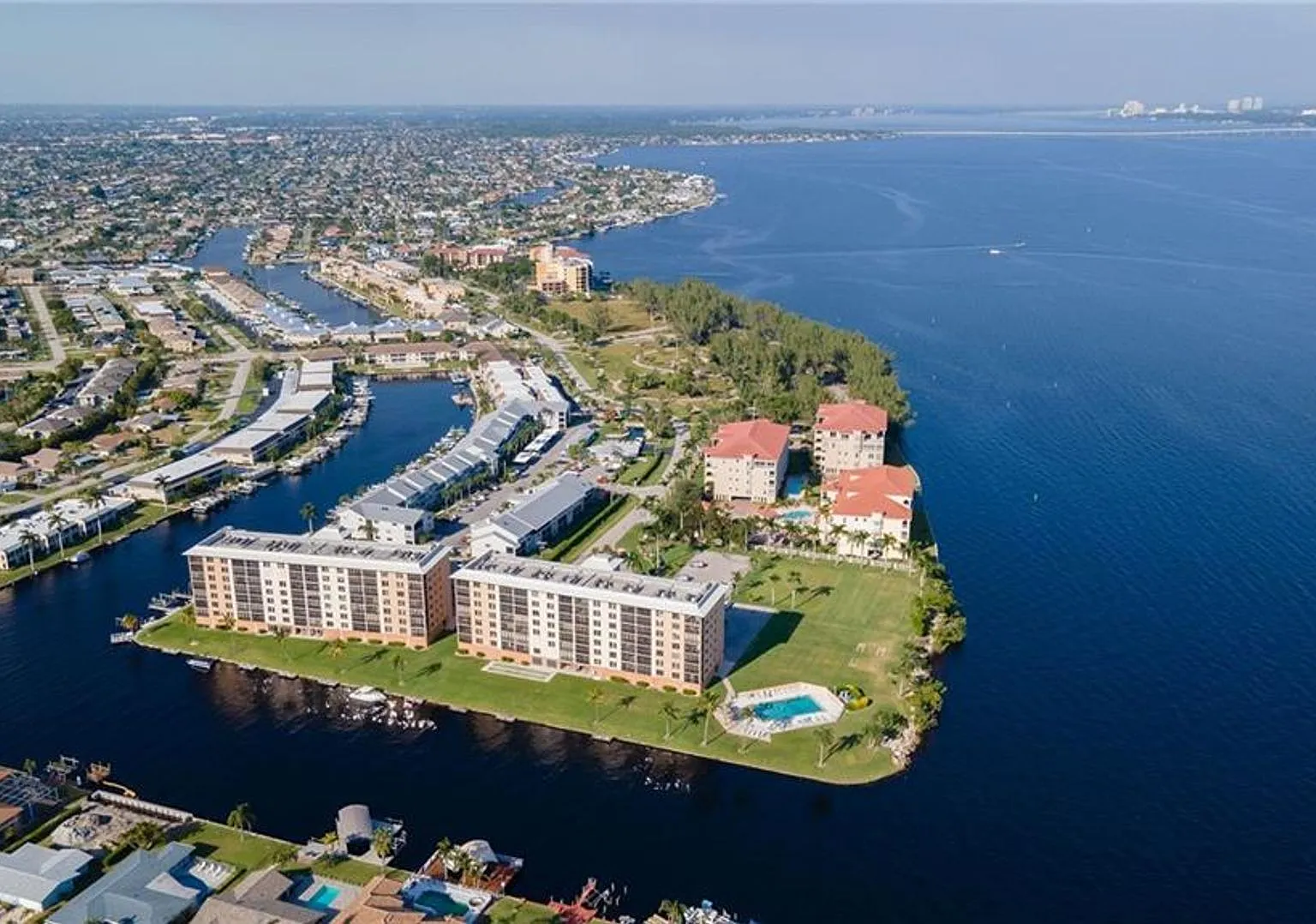 Annual Rental: Check Out These Awesome Corner Views!! Active 55 + Community With Gorgeous Pool, C... — Photo 3