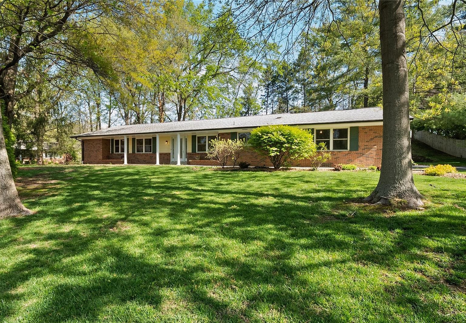 10327 N Sunswept Dr, Saint Louis, MO 63141 Zillow