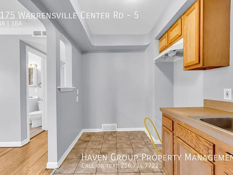 5175 Warrensville Center Rd #5 — Photo 14