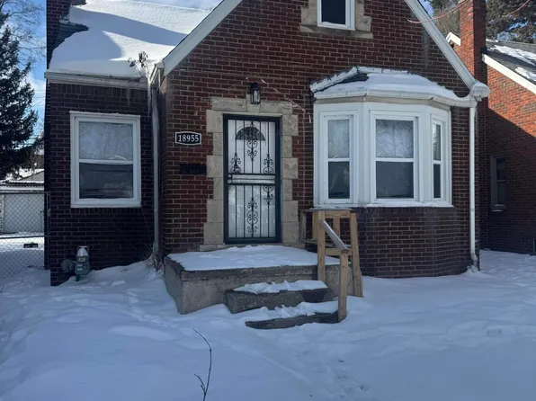 18955 Hamburg St, Detroit, MI 48205