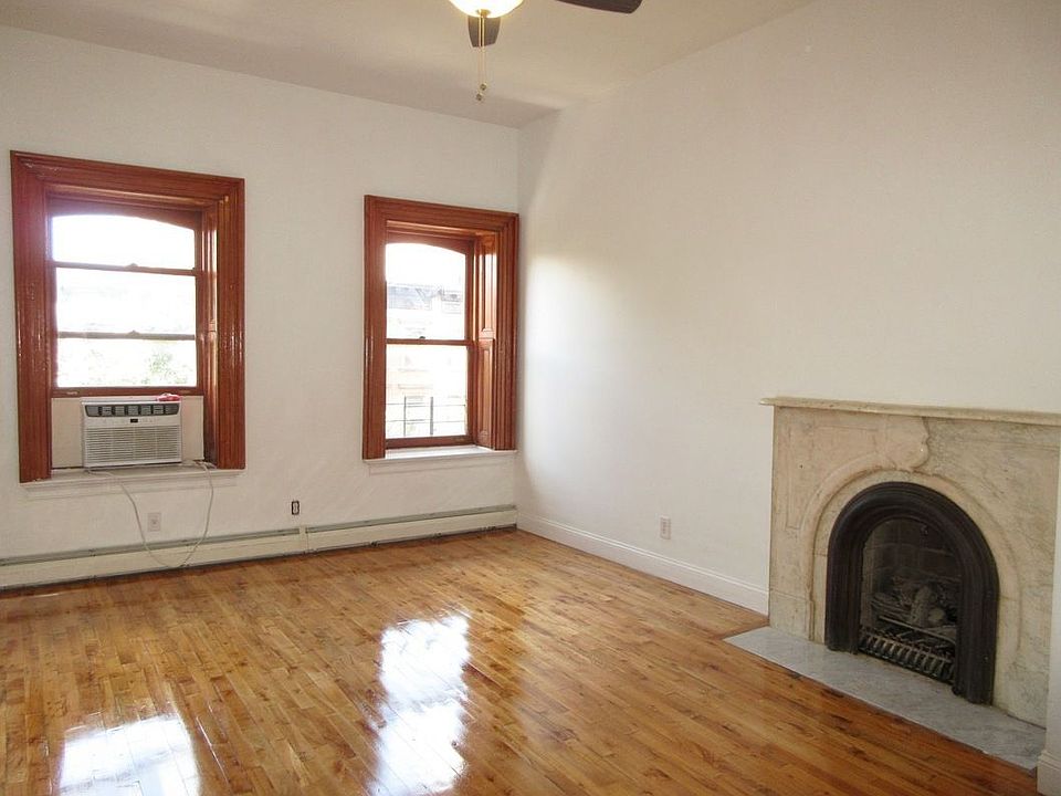 1st image of 198 Greene Ave #3