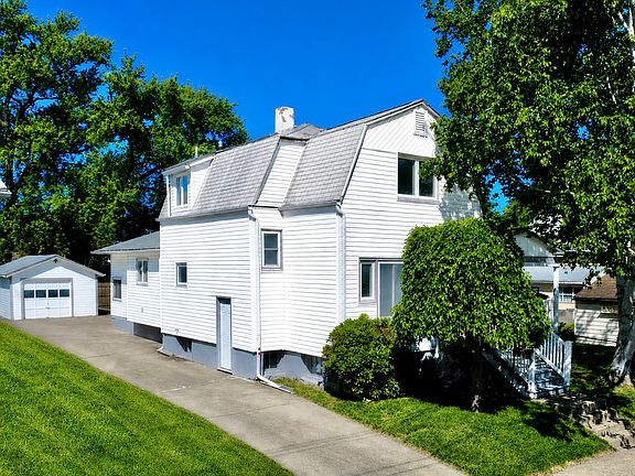 2nd image of 22 Bedford St