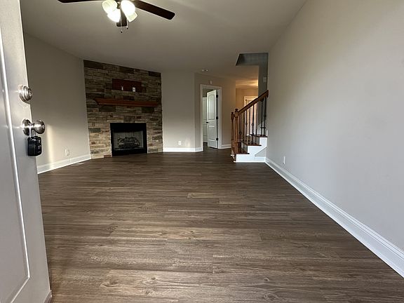 4th image of 3149 Timberdale Dr
