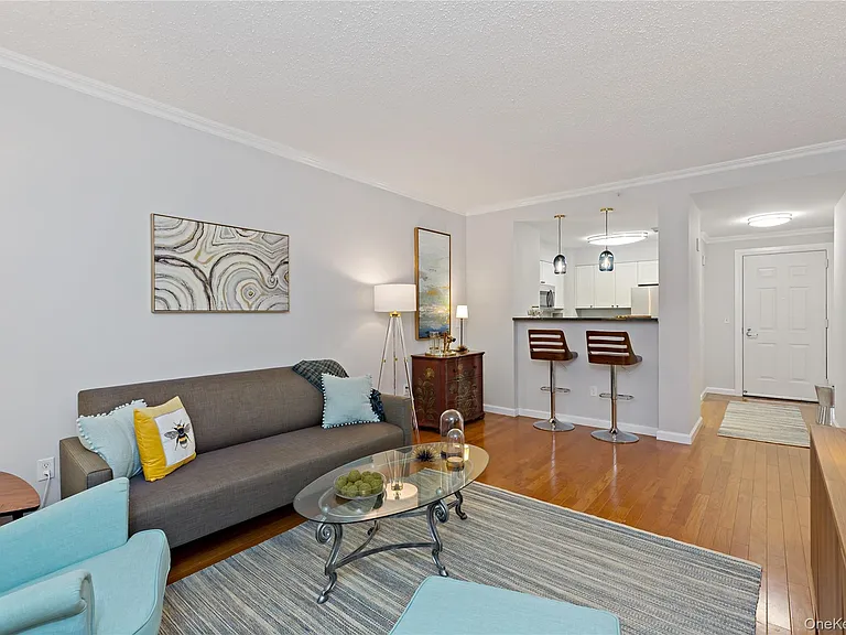 300 Mamaroneck Ave #315 — Photo 3