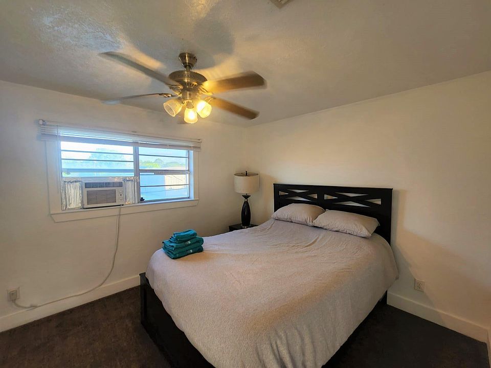 1st image of 301 Avenue H #10
