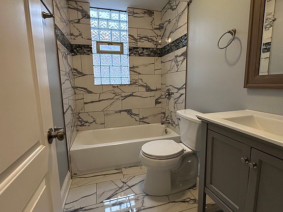 3rd image of 6234 S Paulina St #1