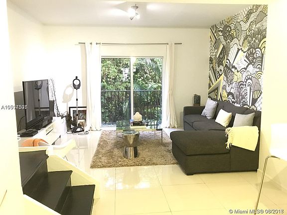 5th image of 758 NE 90th St Unit 505