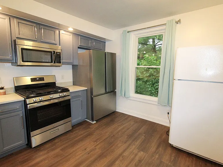 522 Stewart Ave — Photo 205