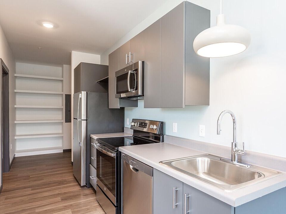 1st image of 4400 Douglas St #J5cxdc2rw