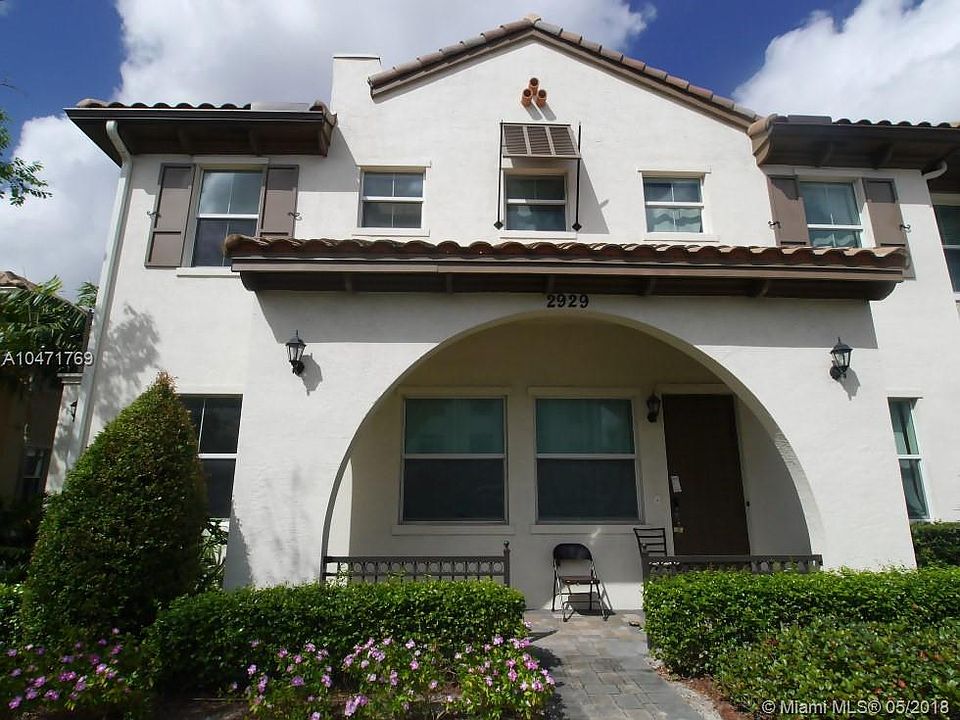 1st image of 2929 Cascada Isle Way