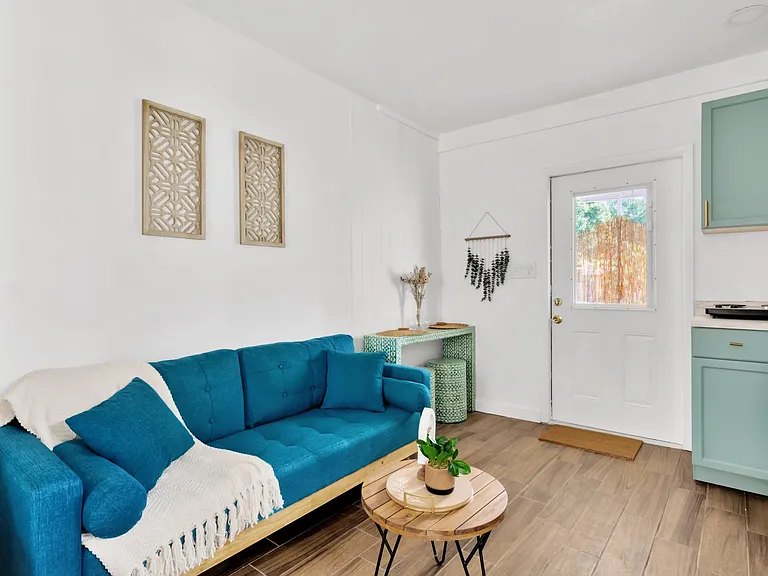 988 Cedarwood Ave #2 — Photo 10