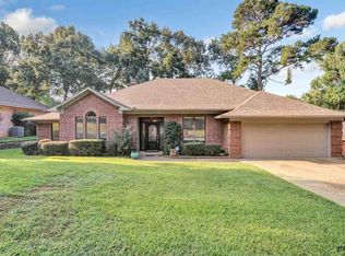 718 Cedar Creek Dr, Tyler, TX 75703