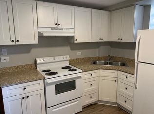 914 State St APT 1F, Lemont, IL 60439