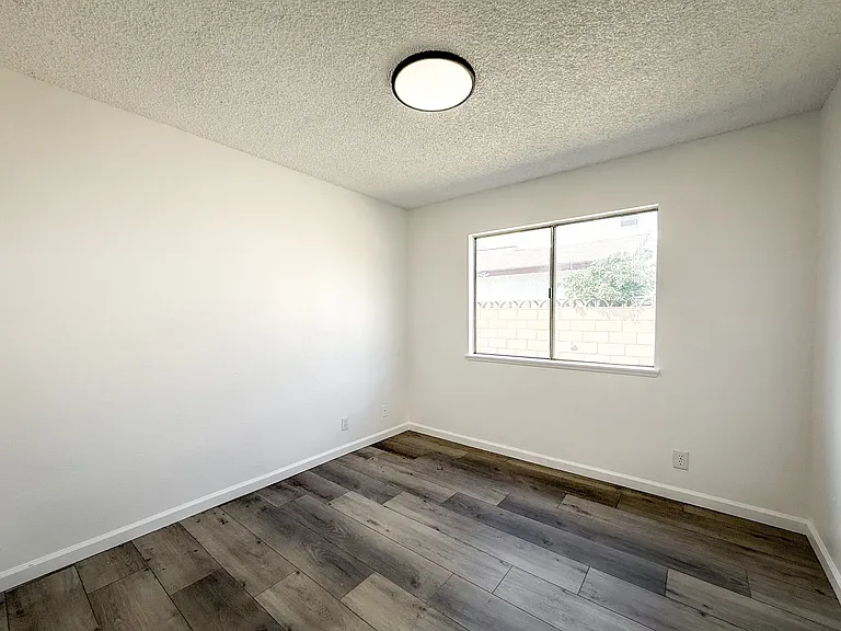 6763 Berkshire Ave — Photo 13