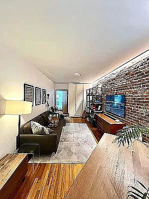 1st image of 711 Carroll St #3R