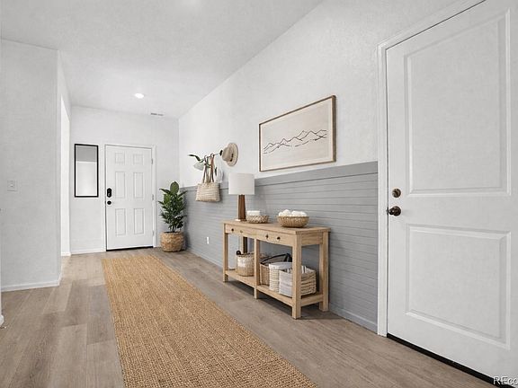 3rd image of 501 Evans Avenue
