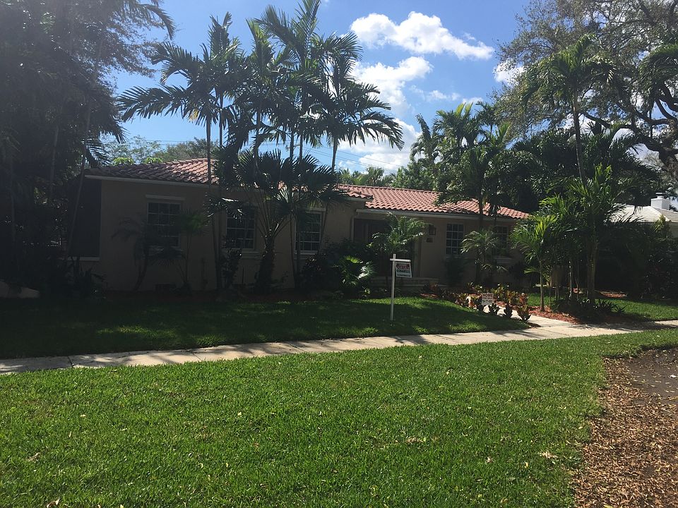1st image of 326 NE 92nd St