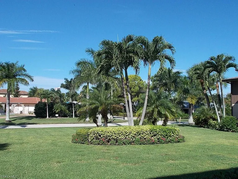 4200 Belair Ln #113 — Photo 13