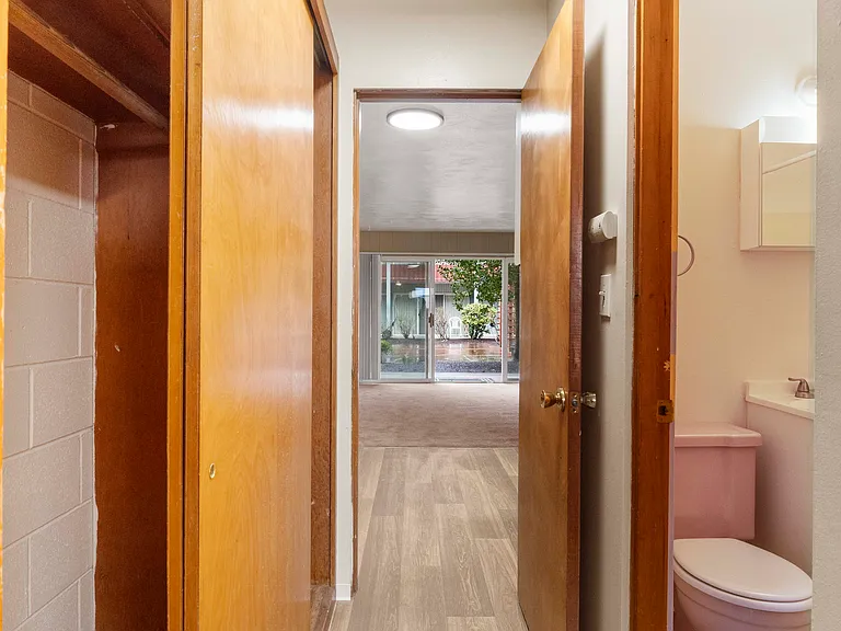 El Popo Apartments — Photo 12