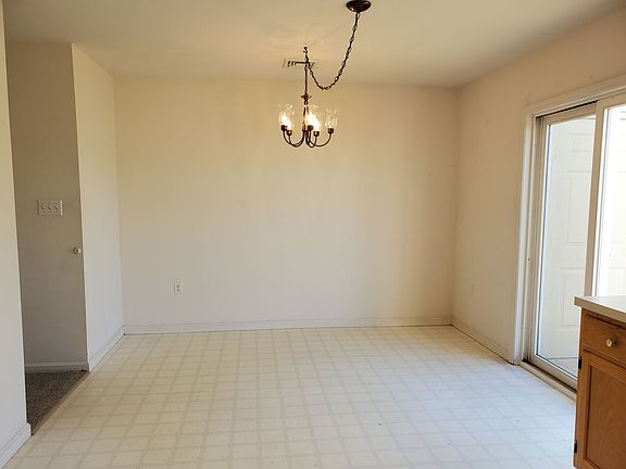 5th image of 18-32 S Whisper Ln #3B-1BA-1200SQFT