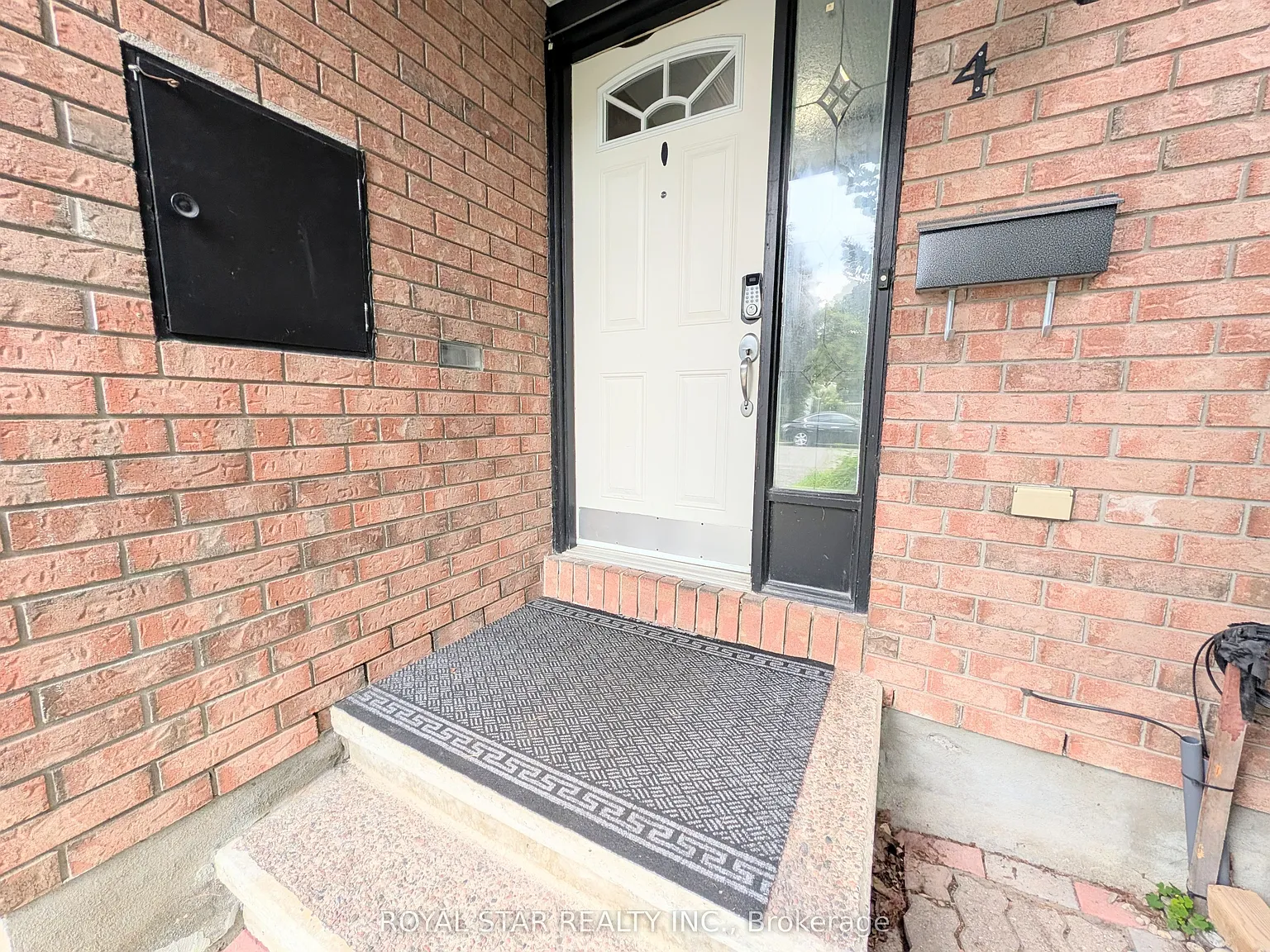 3 bed, $2,650 — Photo 3