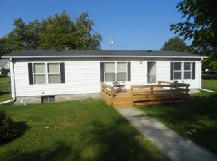 203 S Western Ave, Abingdon, IL 61410