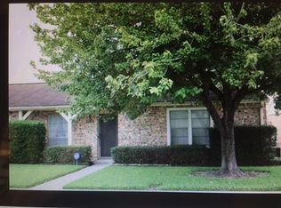 1155 Sunmeadow Dr, Beaumont, TX 77706