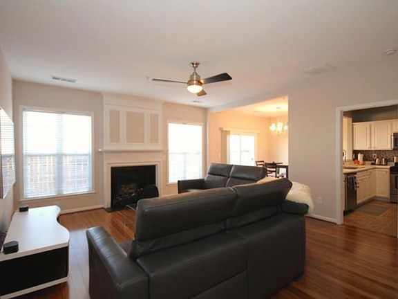 5th image of 284 Regent Sq