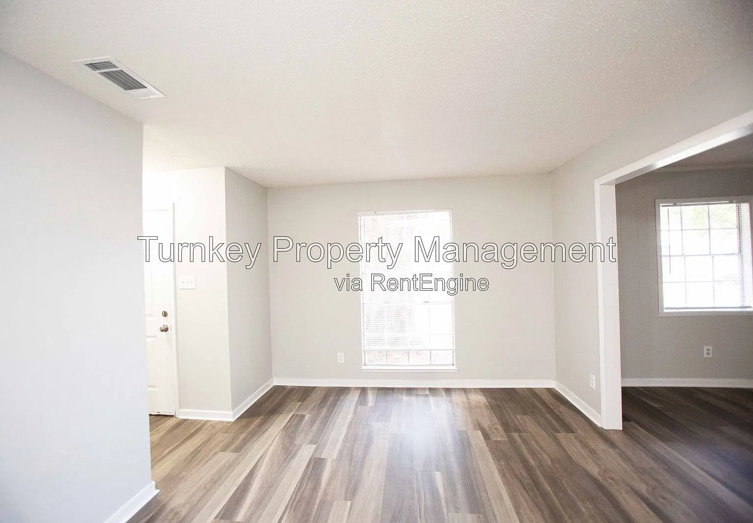 3 bed, 1.5 bath, 1272 sqft, $1,245 — Photo 3