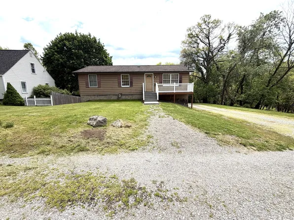 2720 Edna St, Lower Burrell, PA 15068