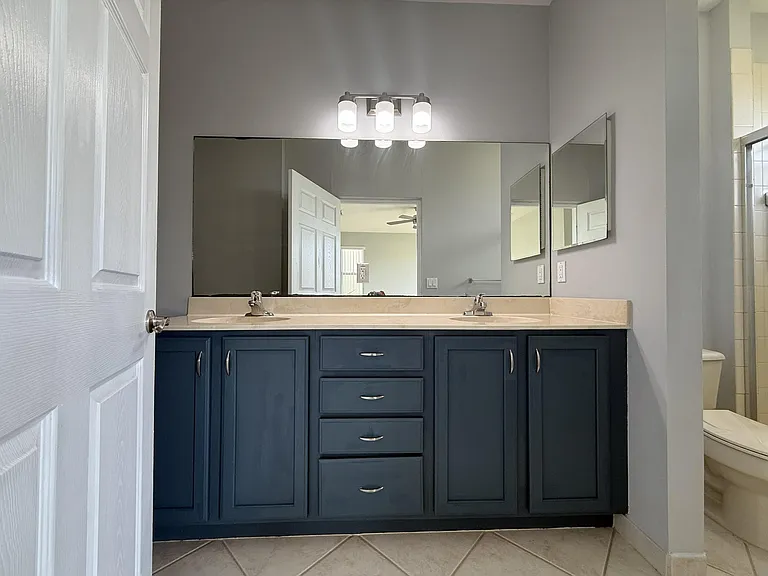 9084 Silver Glen Way — Photo 15