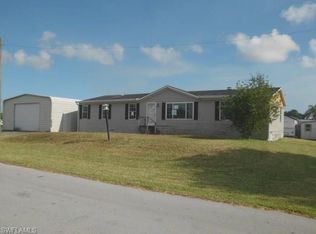 1041 Jerdik Dr, Moore Haven, FL 33471