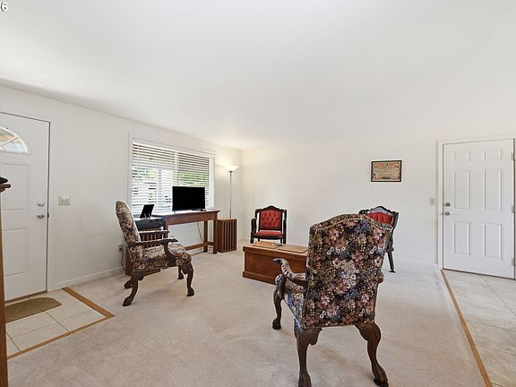 5th image of 4533 Liberty St