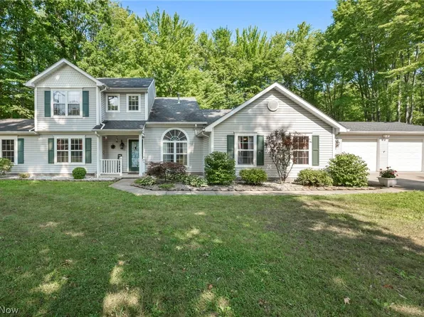 2049 N Park Ln, Rock Creek, OH 44084
