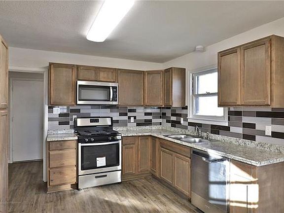 4th image of 817 S Bowie Dr