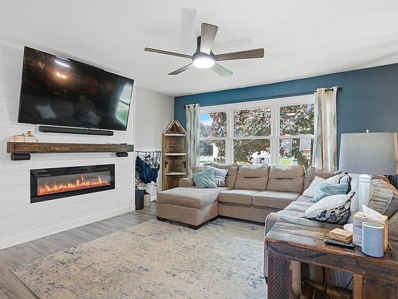 4th image of 318 Parkway Dr