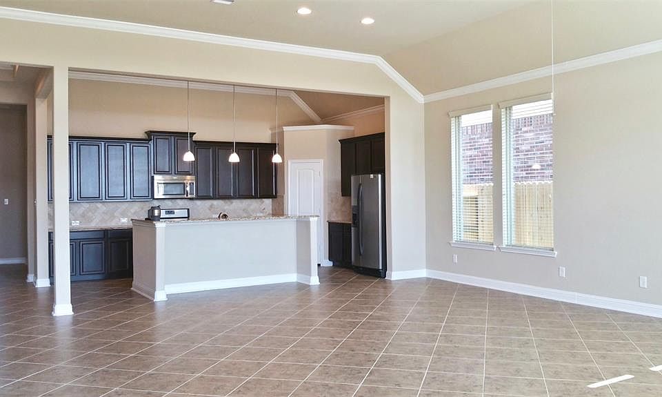 1st image of 27623 Gracefield Ln