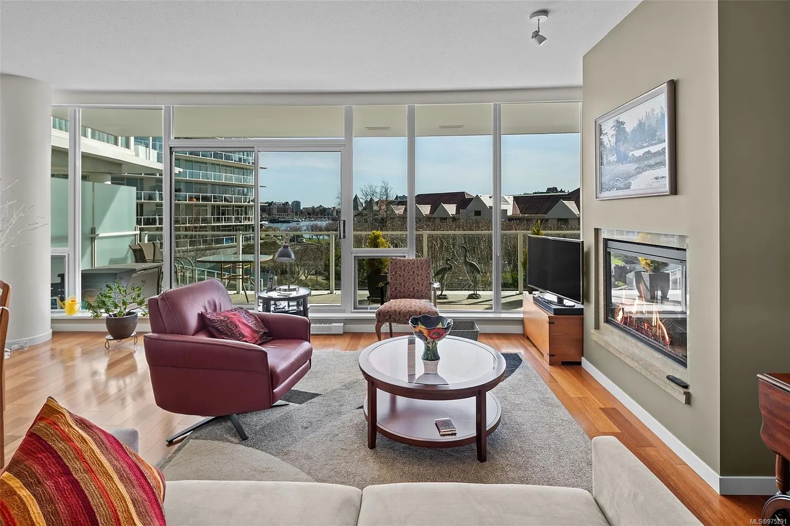 68 Songhees Rd #214 photo 1