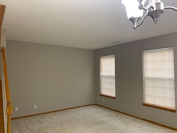 5th image of 688 Providence Dr