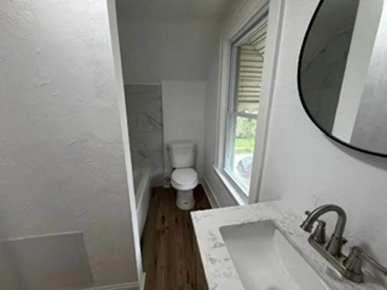 875 Harrison Ave — Photo 7