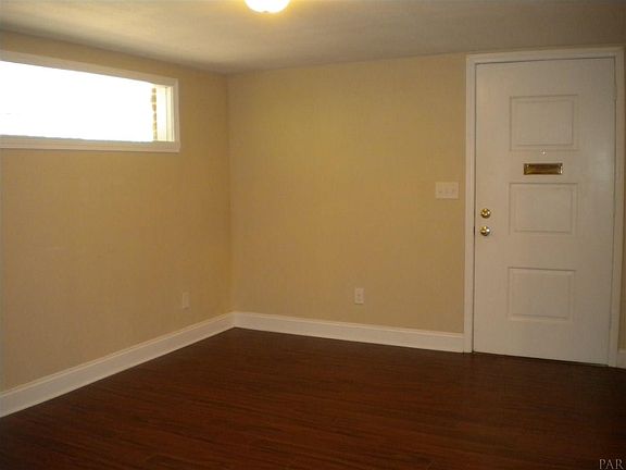 5th image of 441 Fairpoint Dr