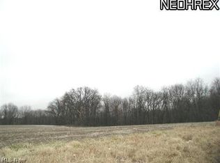 Clay Rd NW, Dellroy, OH 44620