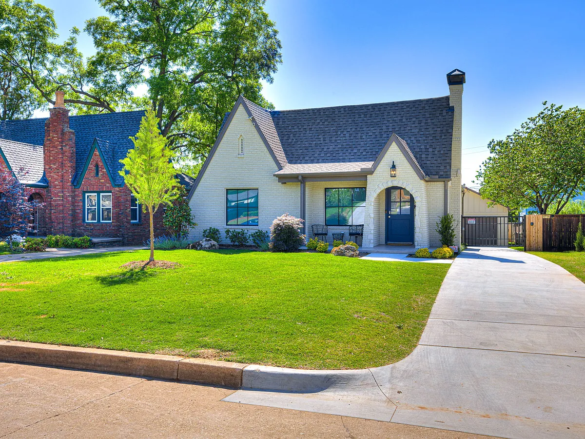 Building Photo - 1540 S Columbia Pl